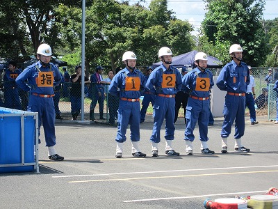 平成24年度 かすみがうら市 消防ポンプ操法競技大会08 /></p>
<p style=