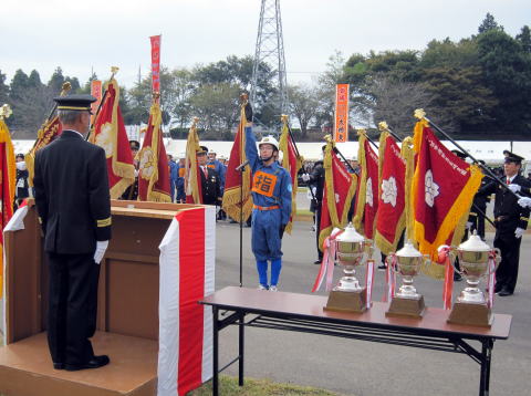 茨城県消防ポンプ操法 県南北部地区大会の結果2010_01 /></p>
<p style=