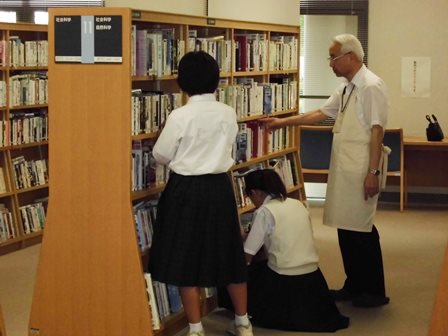 【図書館 職場体験】図書館_02